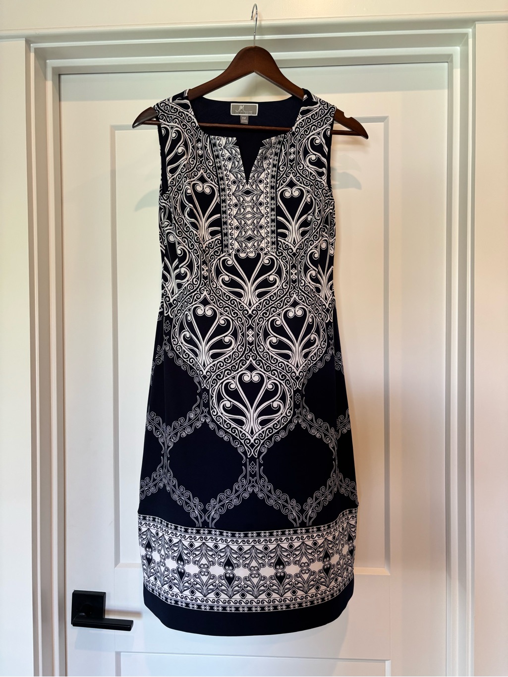 Jm Collection Navy And White Printed Sleeveless Midi Dress